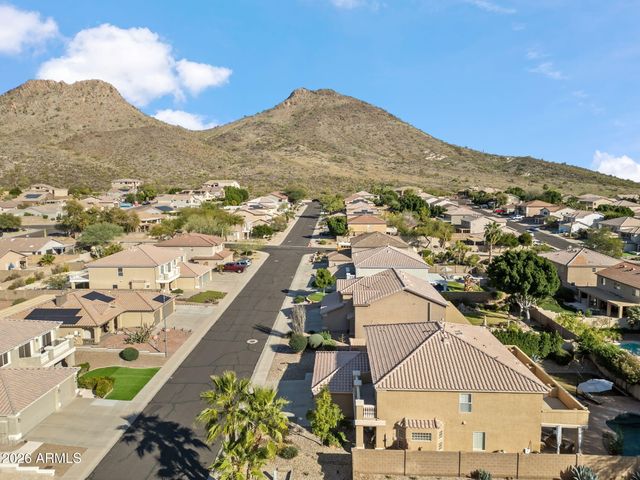 6419 W HONEYSUCKLE Drive, Phoenix, AZ 85083