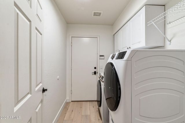 6419 W HONEYSUCKLE Drive, Phoenix, AZ 85083