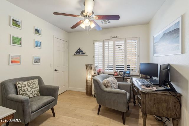 6419 W HONEYSUCKLE Drive, Phoenix, AZ 85083