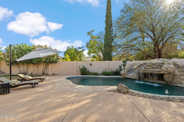 6419 W HONEYSUCKLE Drive, Phoenix, AZ 85083