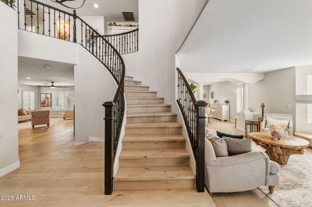 6419 W HONEYSUCKLE Drive, Phoenix, AZ 85083