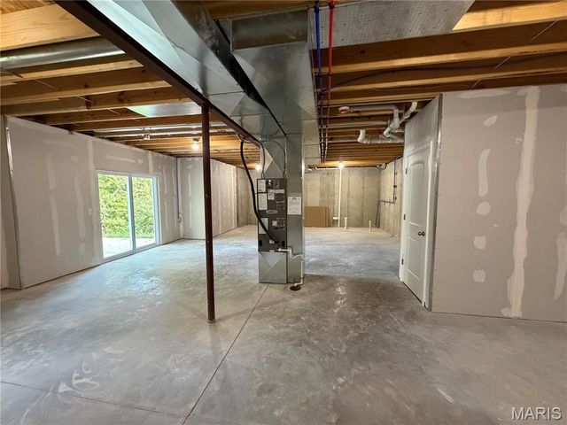 302 Anthony Circle, Byrnes Mill, MO 63051