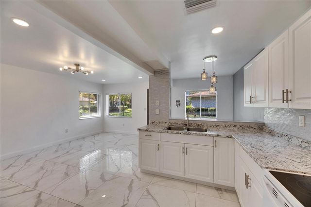 1828 BOUGH AVENUE 3, Clearwater, FL 33760