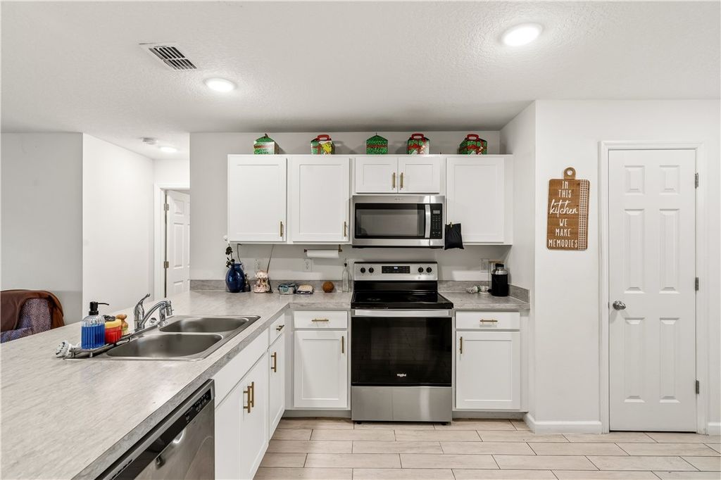 242 Ferguson Street SE, Palm Bay, FL 32909