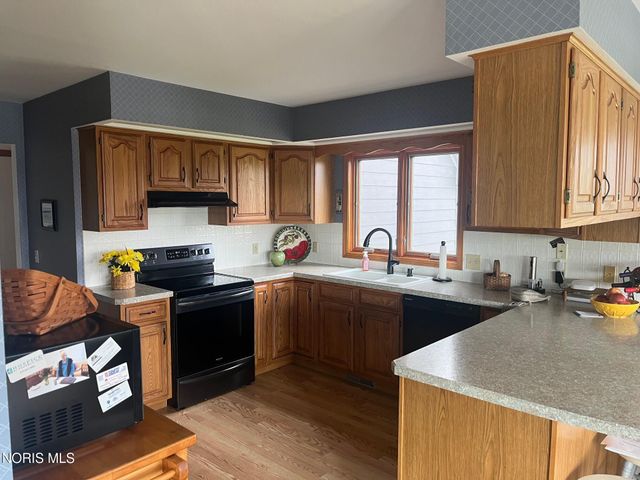 5930 Washburn Road, Berkey, OH 43504