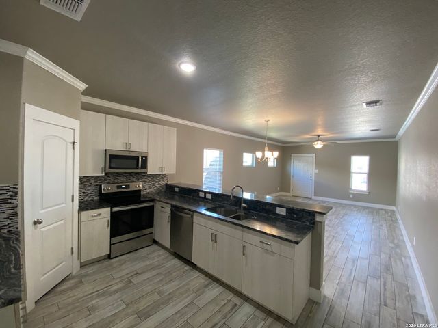 1020 Mellow Breeze, New Braunfels, TX 78130