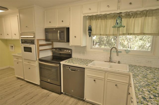 6462 County Road 659, Brazoria, TX 77422