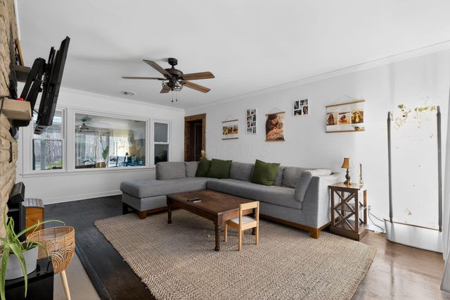 10618 Riverside Drive, Powell, OH 43065