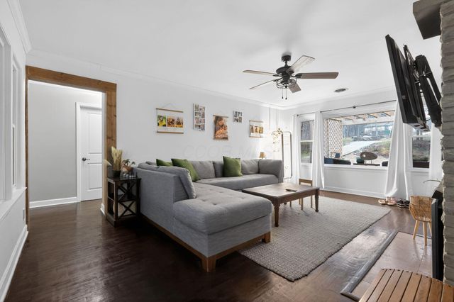 10618 Riverside Drive, Powell, OH 43065