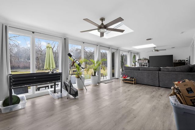 10618 Riverside Drive, Powell, OH 43065