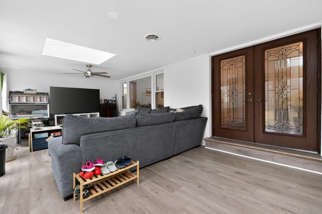 10618 Riverside Drive, Powell, OH 43065