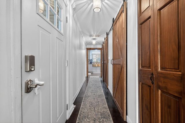 10618 Riverside Drive, Powell, OH 43065