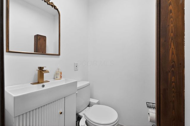 10618 Riverside Drive, Powell, OH 43065