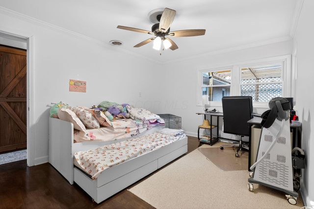 10618 Riverside Drive, Powell, OH 43065