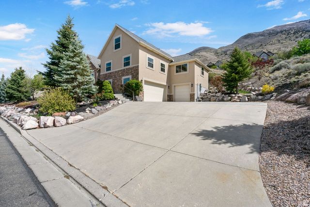 9476 N AVANYU DR, Cedar Hills, UT 84062