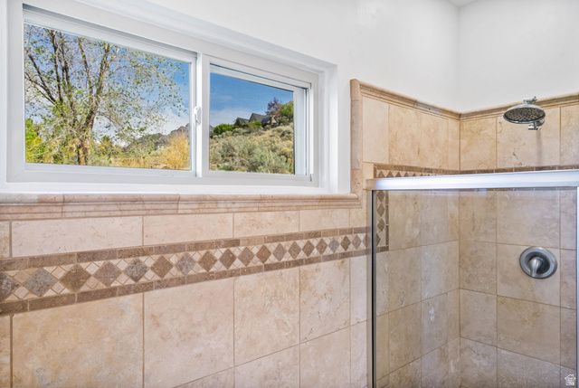 9476 N AVANYU DR, Cedar Hills, UT 84062