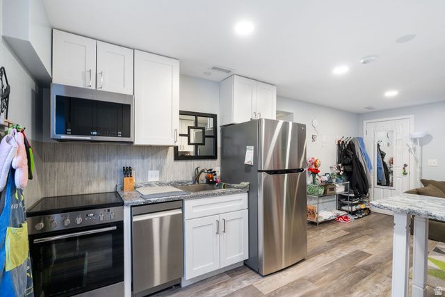 9476 N AVANYU DR, Cedar Hills, UT 84062