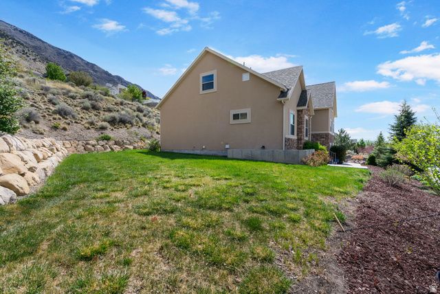 9476 N AVANYU DR, Cedar Hills, UT 84062