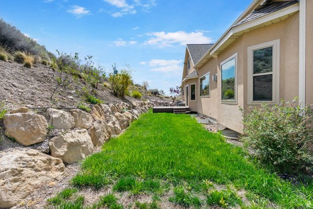 9476 N AVANYU DR, Cedar Hills, UT 84062