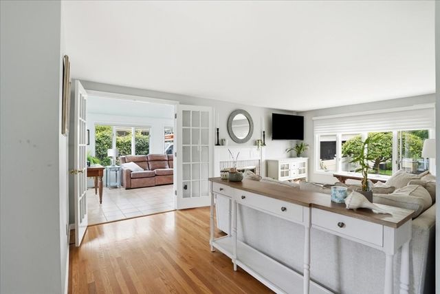 19 Lincoln Ave, Scituate, MA 02066