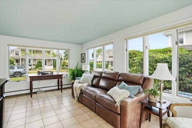 19 Lincoln Ave, Scituate, MA 02066