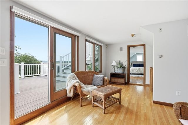 19 Lincoln Ave, Scituate, MA 02066