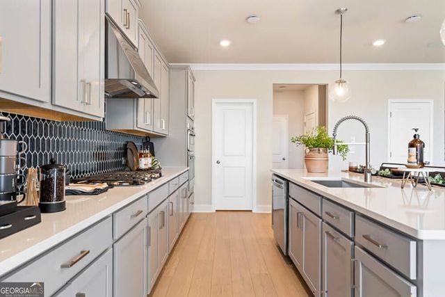 455 Kennington Walk, Loganville, GA 30052