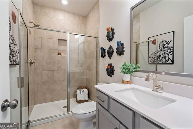 455 Kennington Walk, Loganville, GA 30052