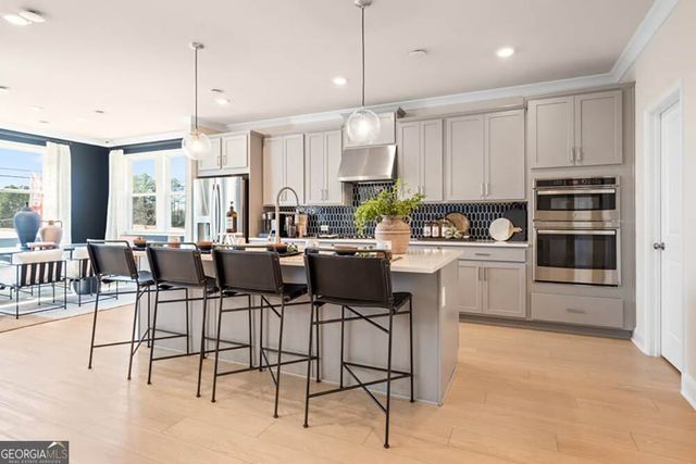 455 Kennington Walk, Loganville, GA 30052