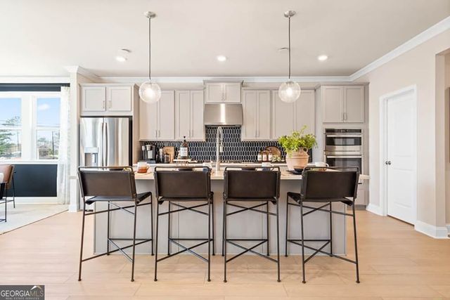 455 Kennington Walk, Loganville, GA 30052