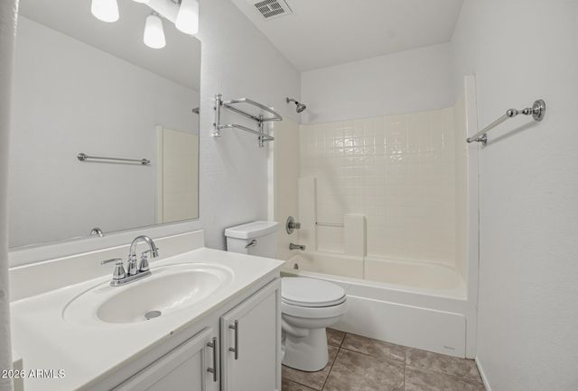 1704 W WILDWOOD Drive, Phoenix, AZ 85045