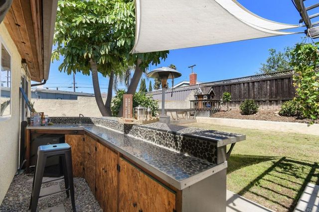 9466 Larrabee Avenue, San Diego, CA 92123