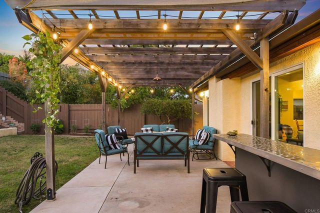 9466 Larrabee Avenue, San Diego, CA 92123
