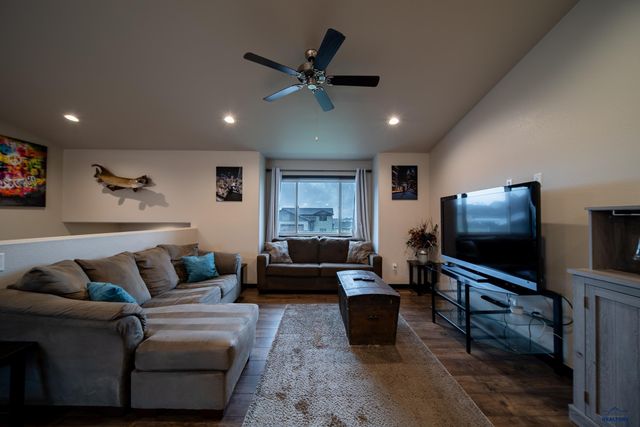 5334 HOMESTEAD ST, Rapid City, SD 57703