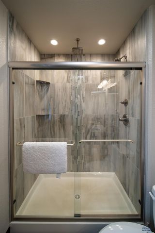5334 HOMESTEAD ST, Rapid City, SD 57703