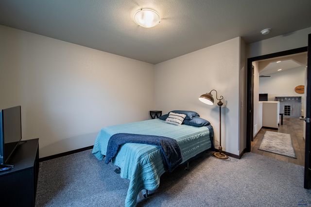 5334 HOMESTEAD ST, Rapid City, SD 57703
