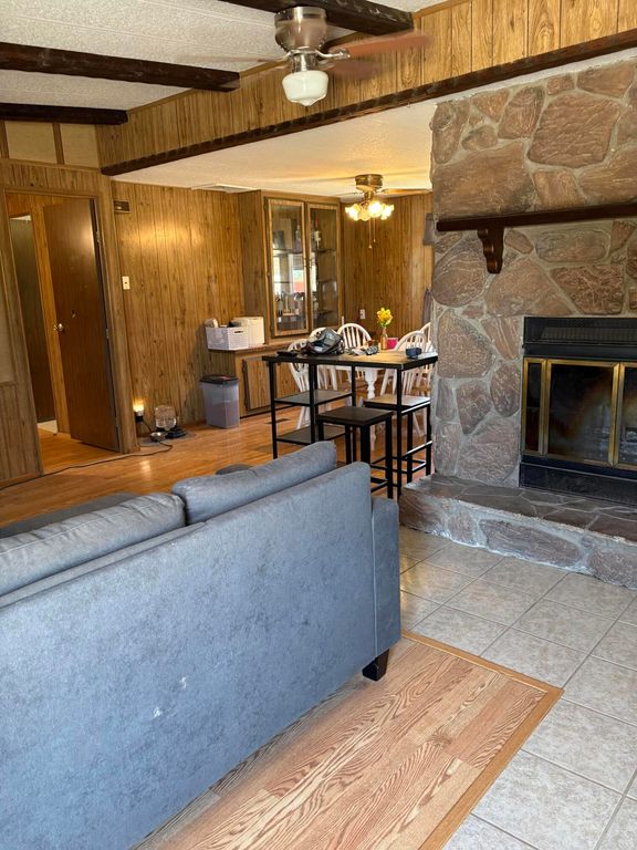 Image 10 of property listing at 1294 W Moss Street, Paint Rock, TX 76866