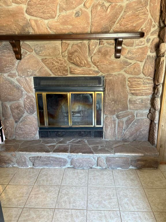 Image 12 of property listing at 1294 W Moss Street, Paint Rock, TX 76866
