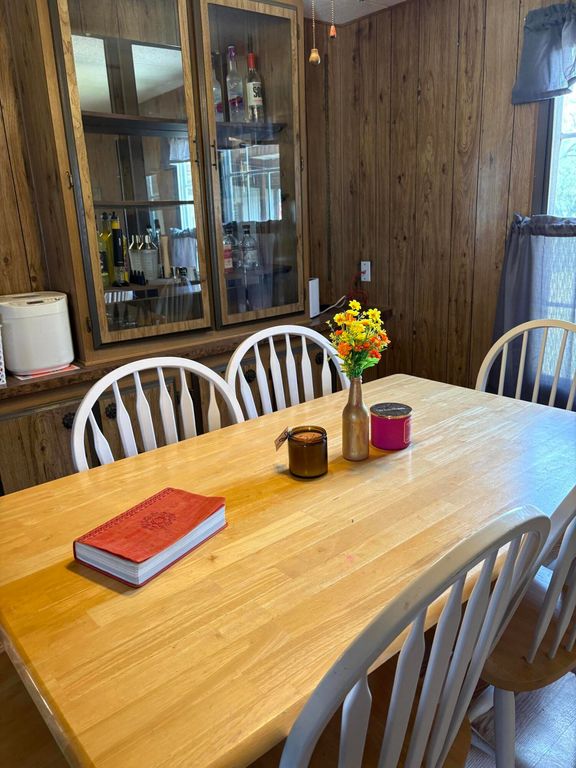 Image 14 of property listing at 1294 W Moss Street, Paint Rock, TX 76866