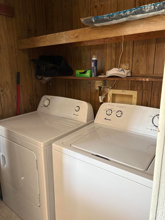 Image 16 of property listing at 1294 W Moss Street, Paint Rock, TX 76866