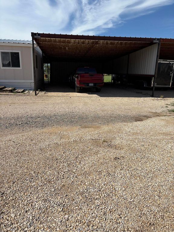 Image 3 of property listing at 1294 W Moss Street, Paint Rock, TX 76866