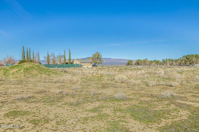 7930 Elder Avenue, Rosamond, CA 93560