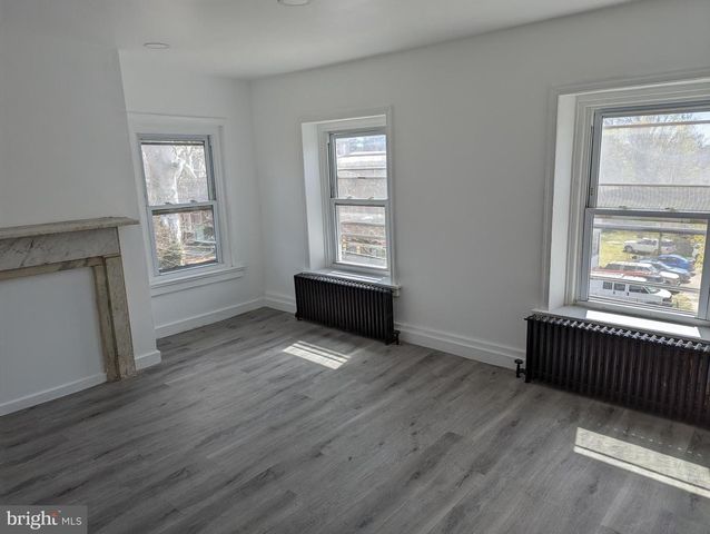 82 W BROADWAY, Salem, NJ 08079