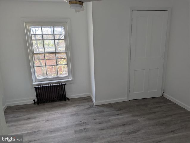 82 W BROADWAY, Salem, NJ 08079