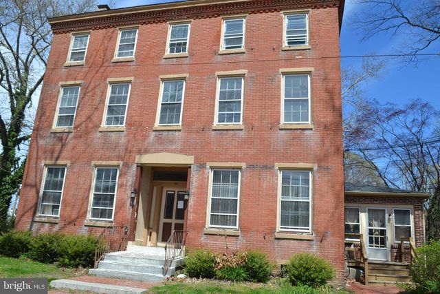 82 W BROADWAY, Salem, NJ 08079