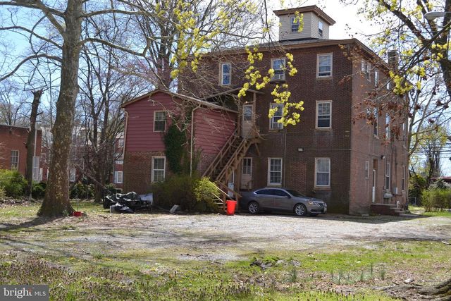 82 W BROADWAY, Salem, NJ 08079