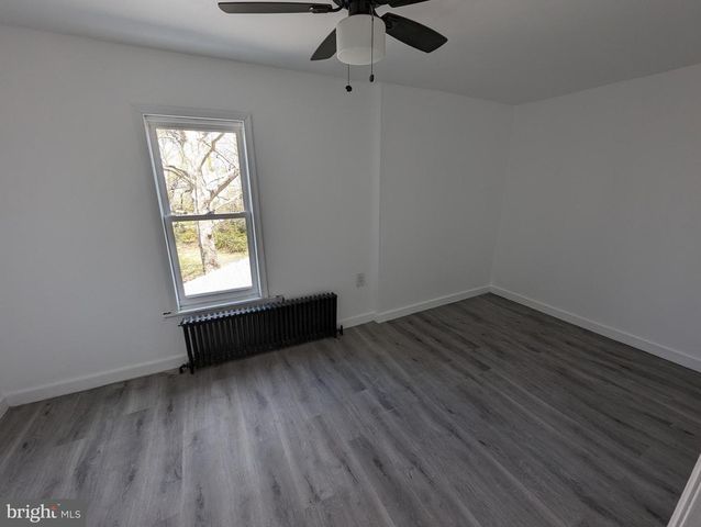 82 W BROADWAY, Salem, NJ 08079