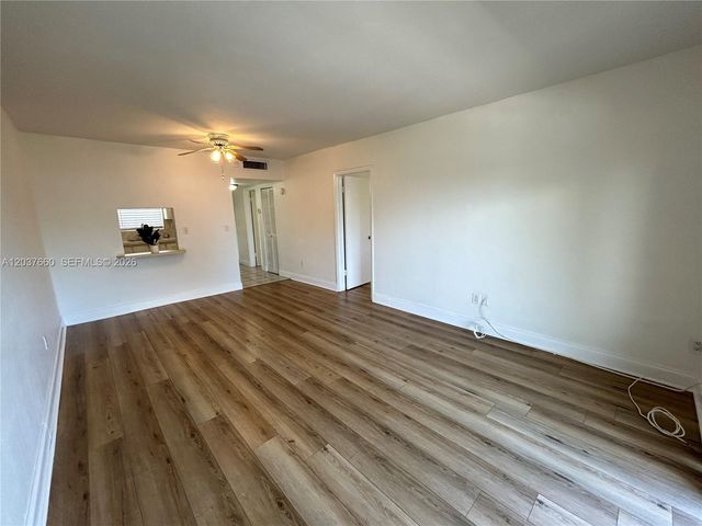 7505 SW 82nd St 320, Miami, FL 33143