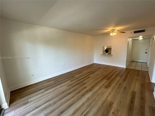7505 SW 82nd St 320, Miami, FL 33143