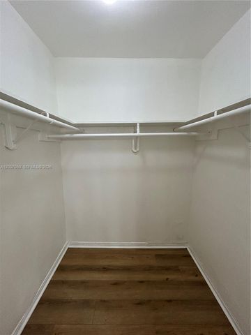 7505 SW 82nd St 320, Miami, FL 33143